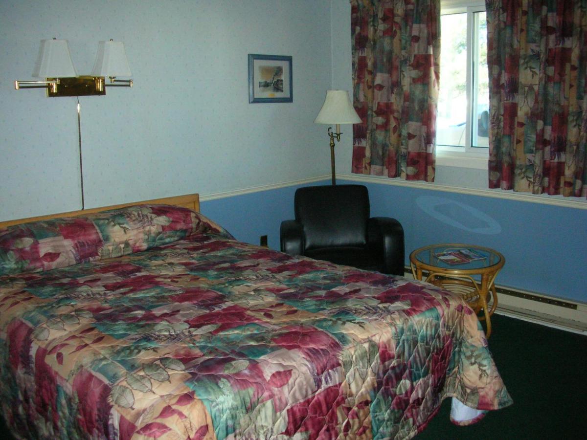 سولت سانت ماري Adams Motel المظهر الخارجي الصورة
