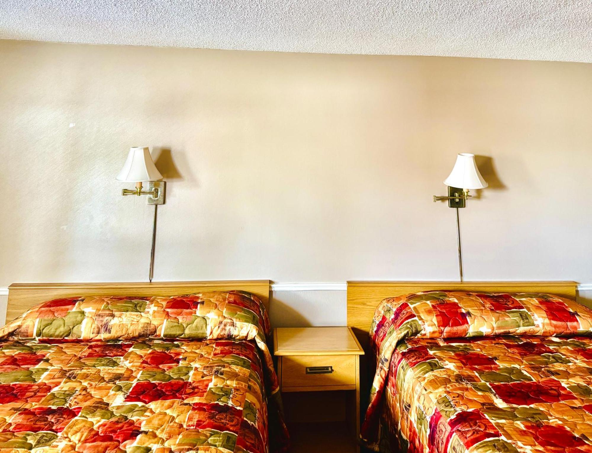 سولت سانت ماري Adams Motel المظهر الخارجي الصورة