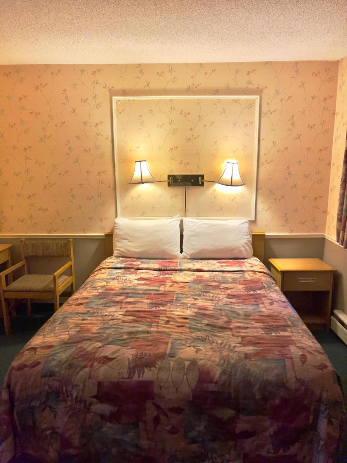 سولت سانت ماري Adams Motel المظهر الخارجي الصورة