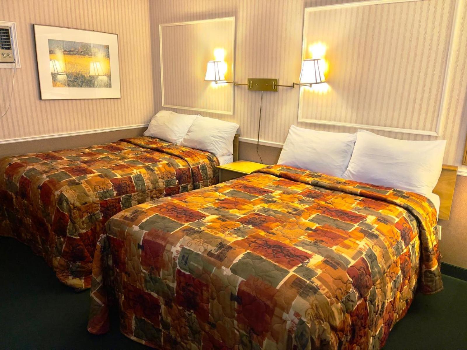 سولت سانت ماري Adams Motel المظهر الخارجي الصورة