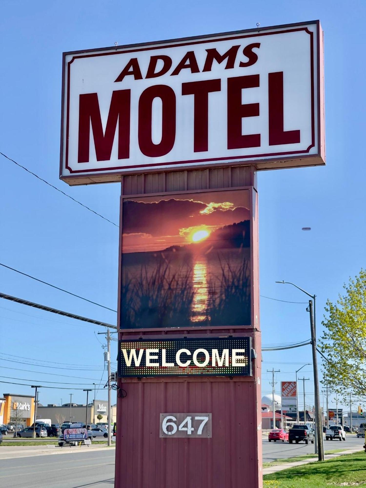 سولت سانت ماري Adams Motel المظهر الخارجي الصورة